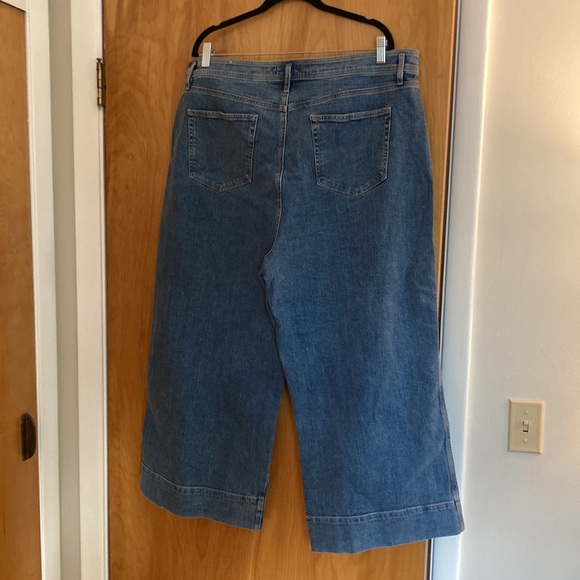 LOFT wide leg crop jeans - Picture 6 of 6